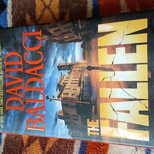 BEV'S BOOKS - David Baldacci 'THE FALLEN' - Hard Cover